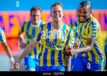 WAALWIJK, PAYS-BAS - FÉVRIER 21 : lors du match Eredivisie entre RKC Waalwijk et Heracles Almelo au stade des Mandemakers, le 21 février 2021 Banque D'Images