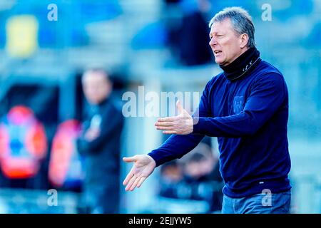 WAALWIJK, PAYS-BAS - FÉVRIER 21 : lors du match Eredivisie entre RKC Waalwijk et Heracles Almelo au stade des Mandemakers, le 21 février 2021 Banque D'Images