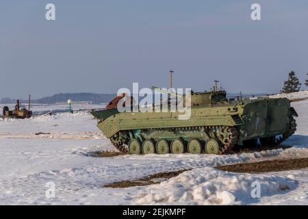 Anciens tanks russes à Minsk, en Biélorussie. C'est le lieu de la plus grande bataille de chars de l'histoire de la deuxième Guerre mondiale Banque D'Images