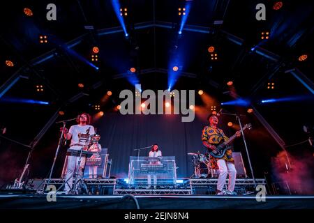 Metronomy se présente en direct sur scène dans le cadre de la série d'été à Somerset House - Londres. Date de la photo: Jeudi 5 juillet 2018. Le crédit photo devrait se lire: David Jensen Banque D'Images