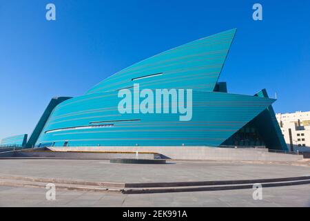 Kazakhstan, Astana, Central concert Hall conçu par les architectes Manfredi et Luca Nicoletti Banque D'Images