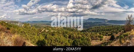 Grèce, Epirus, Zagori, Monts Pindos, Parc national Vikos, Vue panoramique sur la chaîne de montagnes Banque D'Images