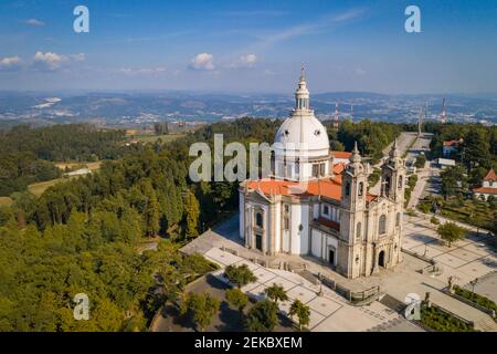 Vue aérienne du drone du sanctuaire de Sameiro à Braga, Portugal Banque D'Images