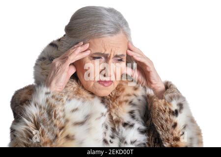 Portrait d'une belle femme âgée en fourrure Banque D'Images