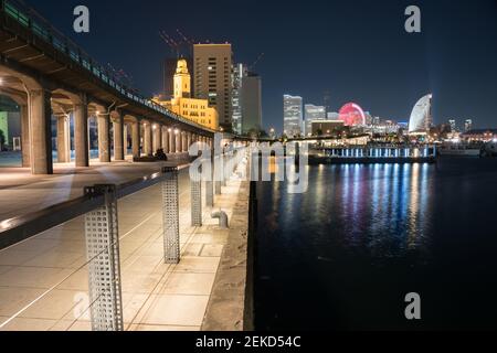 Vue sur la ville de Yokohama la nuit Banque D'Images