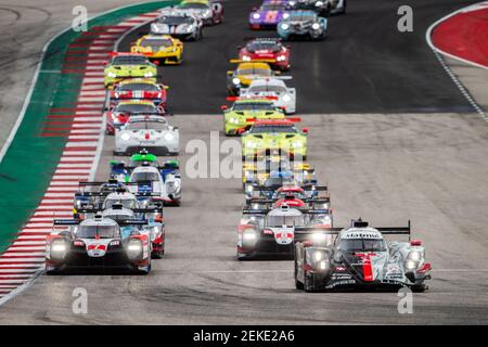 Début de la course, départ, 01 SENNA Bruno (BRA), MENEZES Gustavo (etats-unis), OTAN Norman (FRA), Rebellion R13 Gibson team Rebellion Racing, 07 CONWAY Mike (gbr), KOBAYASHI Kamui (jpn), LOPEZ Jose Maria (arg), Toyota TS050 Hybrid team Toyota Gazoo Racing, action pendant le Mans 1 Star, 2020, le Mans 6 heures de circuit of the Americas, cinquième tour de la saison 2020 du Championnat du monde d'endurance de la FIA du 21 au 23 février à Austin, Etats-Unis - photo Antonin Vincent / DPPI Banque D'Images