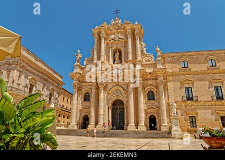 Syracuse Cathédrale Métropolitaine, Nativité de Sainte Marie, la vieille ville de Syracuse, Sicile, Italie. Banque D'Images