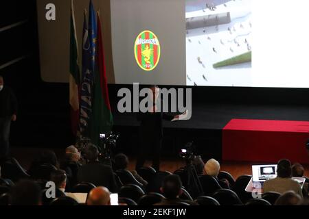 Terni, Italie. 23 février 2021. 2/23/2021 - Sergio Anibaldi Chef de projet presenta il progetto nei dettagli il nuovo stadio della Ternana Calcio durante Presentazione nuovo stadio Ternana Calcio, News in Terni, Italia, 23 febbraio 2021 (photo par IPA/Sipa USA) Credit: SIPA USA/Alay Live News Banque D'Images