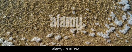 Eau sur plage de sable, plage de Garrapata, parc national de Garrapata, Carmel, comté de Monterey, Californie, États-Unis Banque D'Images