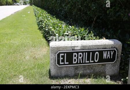 Le front de mer de Jeffrey Epstein Palm Beach, Floride, demeure sur El
