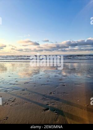 Plage de la mer du Nord dans la soirée, pays-Bas, Noordwijk aan Zee Banque D'Images