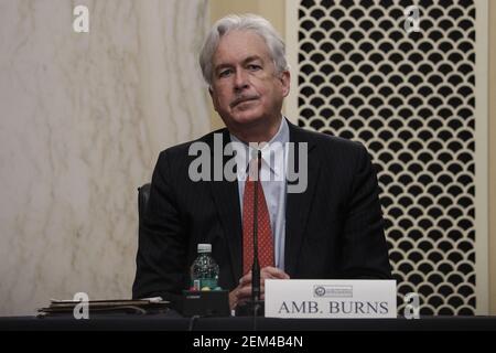 Washington, États-Unis. 24 février 2021. William Burns est assis pour témoigner devant une audience du Comité du renseignement du Sénat sur sa nomination au poste de directeur de la Central Intelligence Agency (CIA) à Capitol Hill à Washington, DC, le 24 février 2021. Photo de piscine par Tom Brenner/UPI crédit: UPI/Alay Live News Banque D'Images