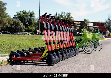 Scooter fou à Lisbonne Banque D'Images