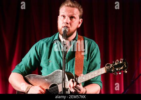 Alexander Wolfe se présentant au Bush Hall pour soutenir Anderson East. Date de la photo: Mardi 6 septembre 2016. Le crédit photo devrait se lire: Richard Gray/ Banque D'Images