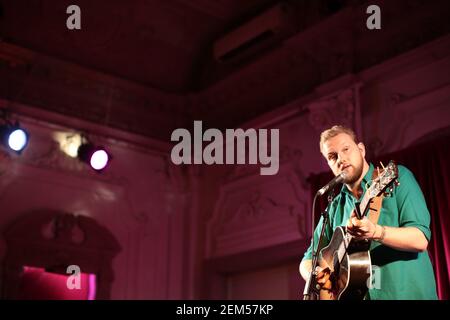 Alexander Wolfe se présentant au Bush Hall pour soutenir Anderson East. Date de la photo: Mardi 6 septembre 2016. Le crédit photo devrait se lire: Richard Gray/ Banque D'Images