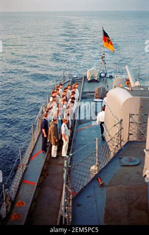 Moster sur la poupe, février 1982, navire de la marine allemande Destroyer 5, Fletcher, mer Méditerranée au large de l'Espagne Banque D'Images