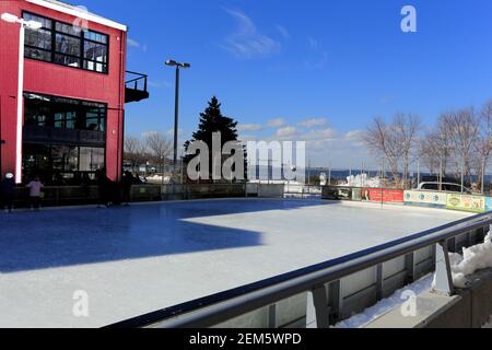 Patinoire Port jefferson Village long Island New York Banque D'Images