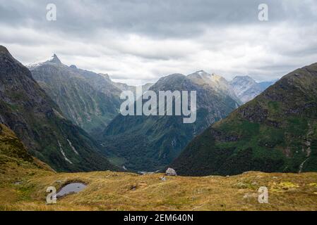 Milford Track MacKinnon Pass, Nouvelle-Zélande Banque D'Images