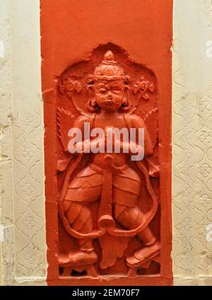 Vue rapprochée de la statue du Dieu hindou indien Hanuman dans un temple Banque D'Images