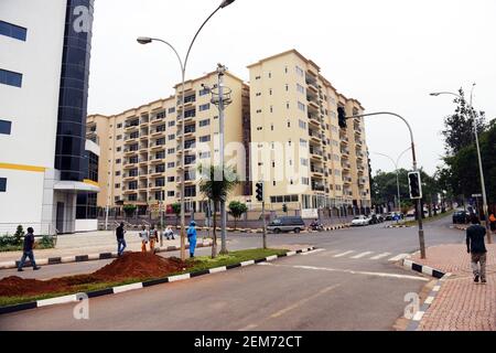 Nouveaux bâtiments modernes dans le centre-ville de Kigali. Banque D'Images