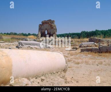 DETALE DE UNA COLUMNA DE MARMOL - RESTAURANTS ARQUEOLOGICOS DE LA BASILICA - S IV - FOTO AÑOS 90. Emplacement: VILLA ROMANA. CARRANQUE. Tolède. ESPAGNE. Banque D'Images