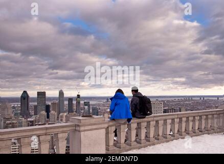 Vue sur l'horizon de Montréal depuis la photo du Mont-Royal Banque D'Images