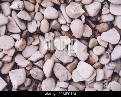 Petits cailloux blancs pour le chantier de construction. Toile de fond de la texture des cailloux. Gros plan sur la pile de gravier pour la construction Banque D'Images