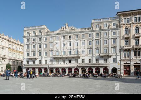 Trieste, Italie. 24 février 2921. Le célèbre café des glaces dans le centre-ville Banque D'Images