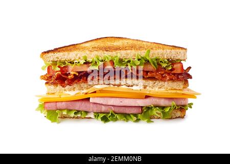 Moitié de club sandwich sur blanc Banque D'Images