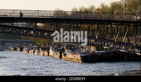 Passerelle Léopold-Sédar-Senghor, Paris, Île-de-France, France Banque D'Images