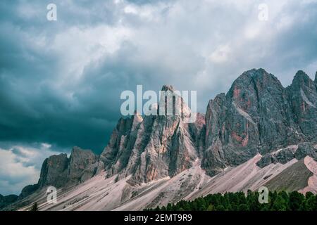 Vue panoramique sur les sommets d'Odle, Italie. Banque D'Images