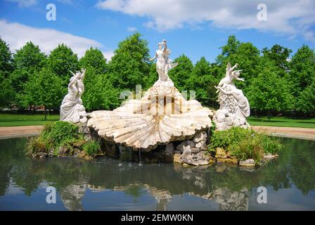 Fontaine d'Amour, Cliveden, Talaplow, Buckinghamshire, Angleterre, Royaume-Uni Banque D'Images