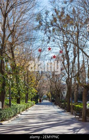 Puertollano.Paseo de San Gregorio et Fuente Agria en arrière-plan.Ciudad Real, Espagne Banque D'Images