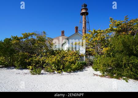 SANIBEL, FLORIDE -29 JANVIER 2020- vue sur le phare de l'île de Sanibel (point Ybel Light) dans le comté de Lee, Floride. Banque D'Images