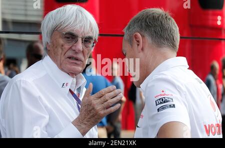 Monza, Italie. 09e septembre 2012. Monza, Italie - 09 septembre 2012: FIA F1 World Championship avec FOM Boss Bernie Ecclestone et Vodafone Mc Laren Team principal Martin Whitmarsh. Formula One, Formel 1, Paddock, | usage dans le monde crédit: dpa/Alay Live News Banque D'Images