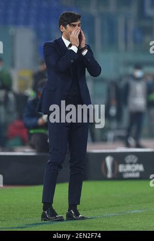 Rome, Latium. 25 février 2021. Roma Trainer Paulo Fonseca lors du match de football Europa League EN TANT que Roma contre SC Braga dans le stade olympique de Rome, Italie, 25 février 2021. Fotografo01 crédit: Agence de photo indépendante/Alamy Live News Banque D'Images