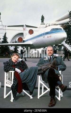 L'année de la Maison de la Russie : 1990 Etats-Unis Directeur : Fred Schepei Sean Connery , Michelle Pfeiffer sur le set Banque D'Images