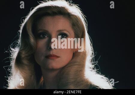 L'année de la faim : 1983 Directeur britannique : Tony Scott Catherine Deneuve Banque D'Images