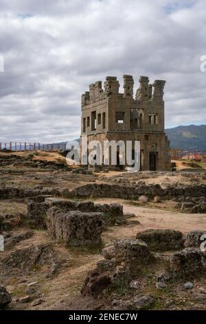 CENTUM Cellas Tour antique mystérieuse de ruine romaine à Belmonte, Portugal Banque D'Images