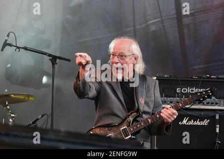 Martin Lancelot Barre Musicien Et Guitariste De Rock Anglais Plus Connu Pour Etre Avec Le Groupe De Rock Progressif Jethro Tull Joue Avec Martin Barre Au Cours De La Bande Du 40e