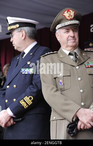 Armée de talien, officiers supérieurs lors d'une cérémonie militaire Banque D'Images