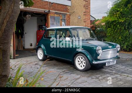 Voiture britannique classique et moderne 1993 Rover Mini Cooper Banque D'Images