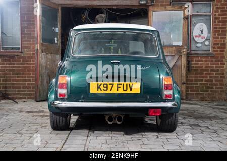 Voiture britannique classique et moderne 1993 Rover Mini Cooper Banque D'Images