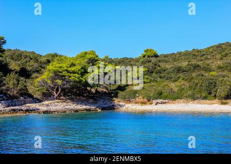 Paklinski Otoci, Croatie - 2 octobre 2011 : vue de Paklinski Otoci par une journée ensoleillée Banque D'Images