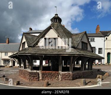 Le marché du fil 16ème siècle dans le village de Dunster, Somerset, Royaume-Uni. Banque D'Images