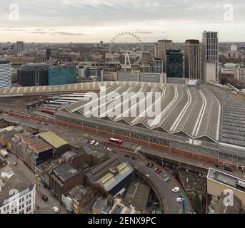 Gare de Waterloo, london Eye et southbank place, Lambeth, Londres, angleterre Banque D'Images