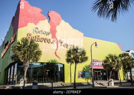 Myrtle Beach, Caroline du Sud, États-Unis- 25 février 2021 : extérieur récemment rénové du musée Ripley's Believe IT or Not dans le centre-ville de Myrtle Beach. Banque D'Images