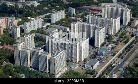 Vue aérienne spectaculaire (340 m) de Moscou, Russie. Vue depuis la tour de télévision d'Ostankino Banque D'Images