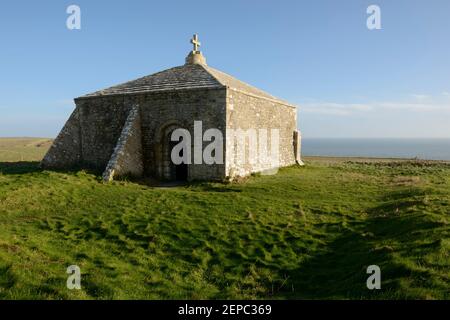 L'ancienne chapelle de St Aldhelm Head sur l'île de Purbeck, Dorset. Banque D'Images