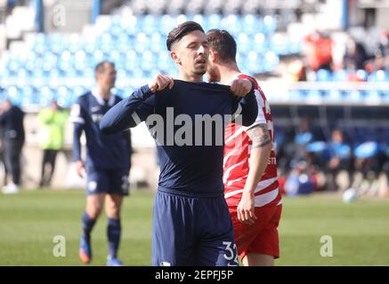 Bochum, Allemagne. 27 février 2021. Firo: 27.02.2021 football: 2e saison Bundesliga 2020/21 VfL Bochum - Wurzburg, Kickers Wurzburg, Wuerzburg Robert Zulj, demi-figure, déception, Déception | utilisation dans le monde crédit : dpa/Alamy Live News Banque D'Images